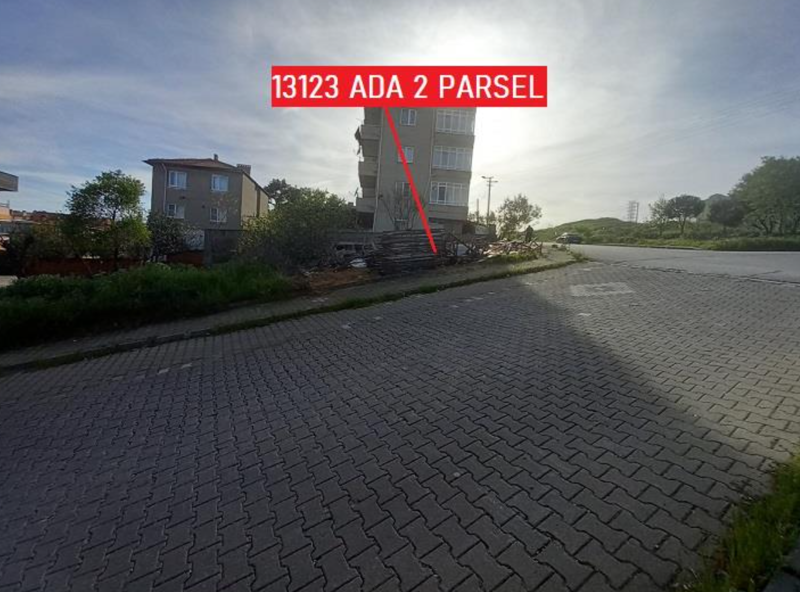 BALIKESİR ALTIEYLÜL'DE 24 M2 KONUT İMARLI SATILIK HİSSELİ ARSA